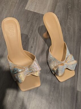 INC International Concepts Nude/Tan Crystal Bow Slide Heels